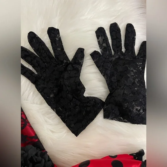 S Vs Victoria's secret
SEXY LITTLE THINGS Fantasies Collection
Senorita Costume - Picture 12 of 14